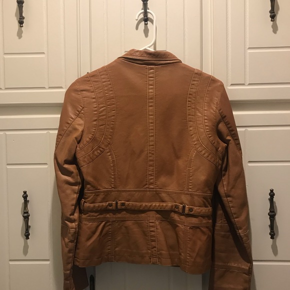 Jacket - Picture 4 of 9